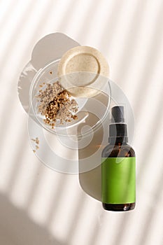 Glass Spray Bottles for cosmetic purpose