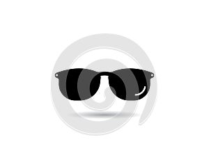 Glasses logo design vector