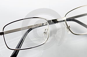 Glasses with metal frames