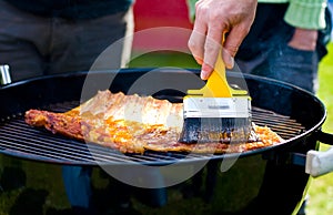 Glazing the ribs