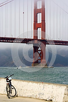 Gloden gate bridge and a bike, san francisco