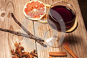 Glogg in wine glass