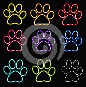 Glossy paw print