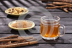 Glycyrrhiza glabra - Licorice roots with hot drink