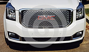 GMC SUV front end