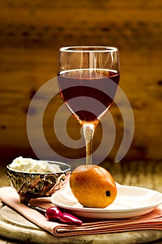 Goat cheese, pear and Rose wine