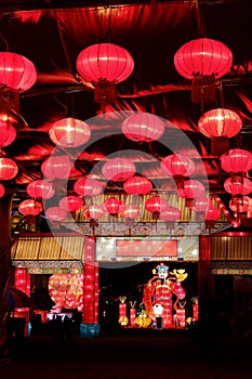 The God of wealth and lanterns