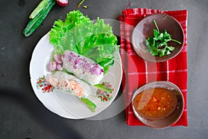 Goi cuon is a traditional spring roll from Vietnam Vietnamese food,.