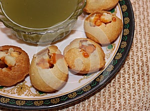 Gol gappe with spicy mint water