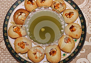 Gol gappe with spicy mint water