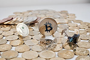 Gold bitcoin and peercoin coins