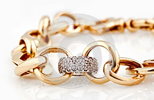 Gold bracelet with diamonds