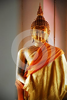 gold buddha image in thailand