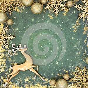 Gold Green Grunge Christmas Reindeer Background Border