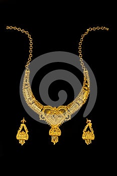 Gold jewelery set