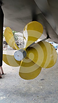 THE GOLD PROPELLOR