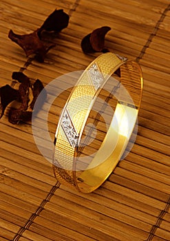 Gold ring