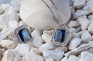 Gold ring and necklace with gem