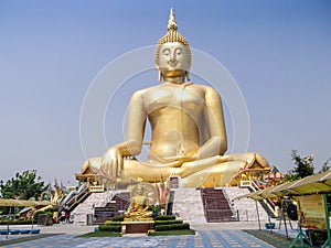 Golden buddah