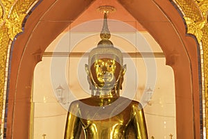 Golden buddha image