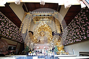 golden buddha statue