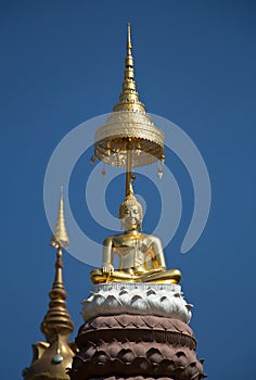 Golden buddha statue at Phetchaboon