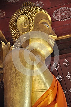 Golden Buddha at Wat Sene