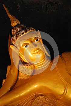 Golden cave reclining buddha