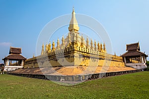 The golden cheddi in Wat Thadlaung