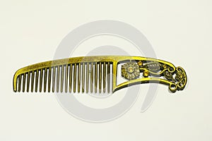 Golden comb