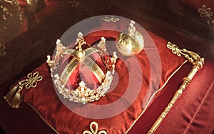 Golden crown and king jewels