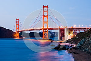 Golden Gate Bridge at night