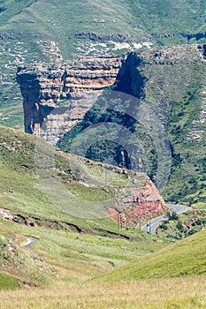 Golden Gate landscape with Rooidraai, road R712 and Brandwag Buttress