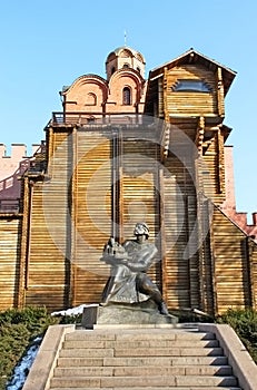 Golden Gate and statue of Yaroslav The Wise