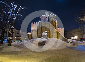 Golden Gates and Yaroslav the Wise monument in winter