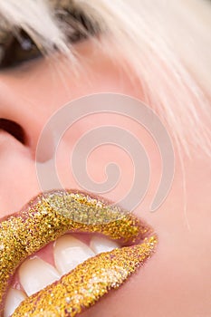 Golden lips