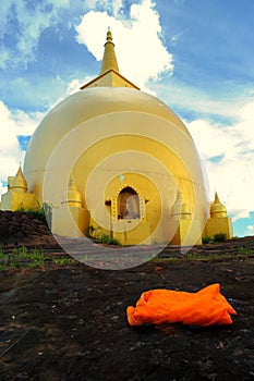 The golden pagoda on Phu Lanka, Thailand.