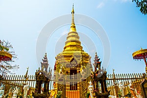 Golden pagoda at Prathat Doi Wao temple