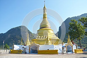 Golden Pagoda at Tai Ta Ya Monastery