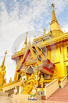 Golden Pagoda Wat Kiriwong