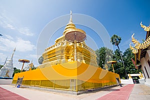 Golden Pagoda, Wat Phra That Sri Jom Thong (the Royal Temple)