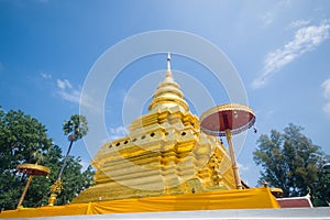Golden Pagoda, Wat Phra That Sri Jom Thong (the Royal Temple)