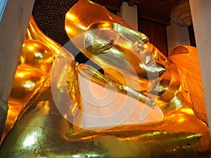 Golden Resting buddha