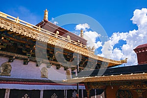 golden roof of The Jokhang Temple