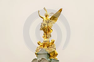 Golden Statue at Buckingham Palace,