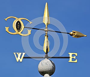 Golden wind vane