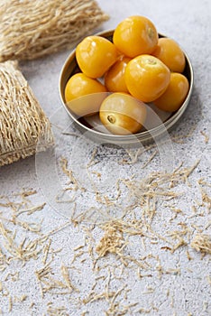 Goldenberries with wheat cereal