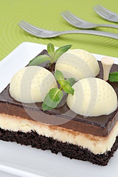 Golf cake with mint