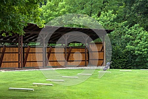 Golf course practice facilities