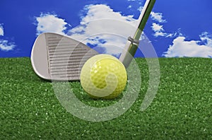 Golf iron club